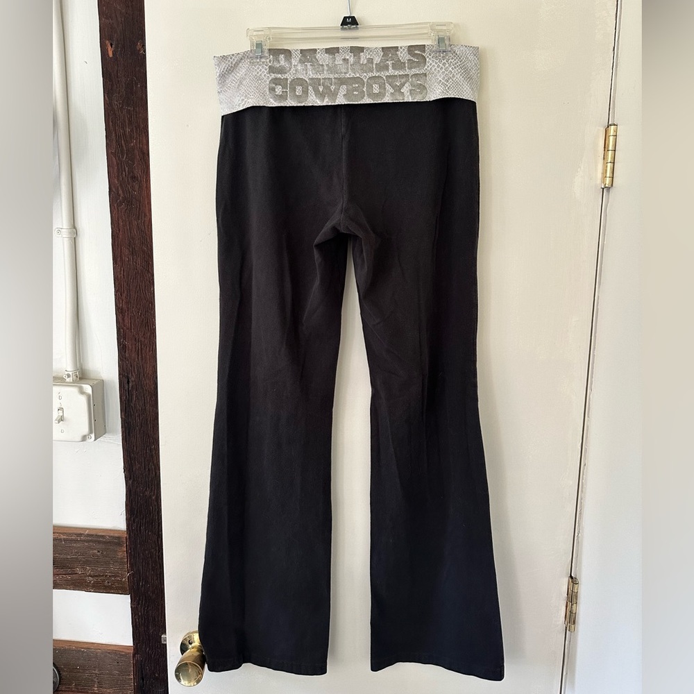 NFL PINK Dallas Cowboys Yoga Pants